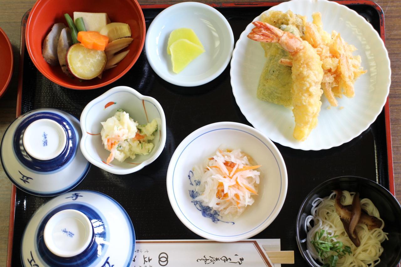 Shukubo Tatsue Ji Temple Hotel Komatsushima ภายนอก รูปภาพ
