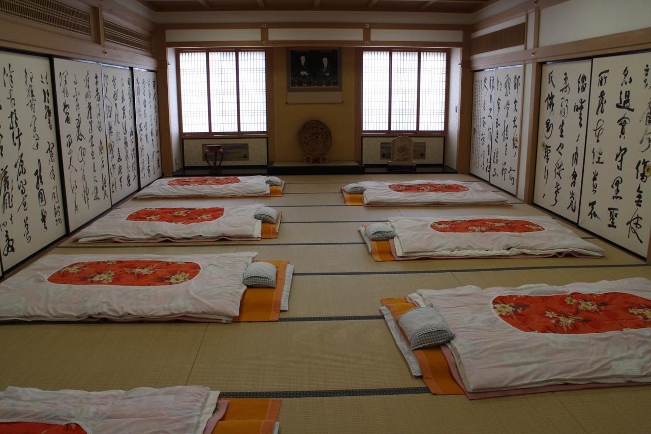 Shukubo Tatsue Ji Temple Hotel Komatsushima ภายนอก รูปภาพ
